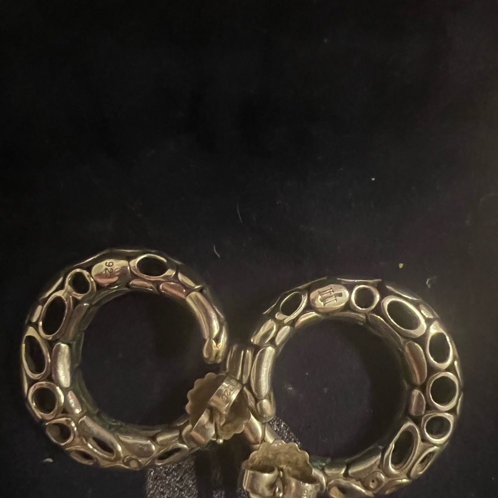 *Authentic RARE John Hardy Sterling Kali Pebble Hoop Horn Earrings! - Picture 5 of 6